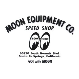 autocollant "MOON EQUIPMENT...